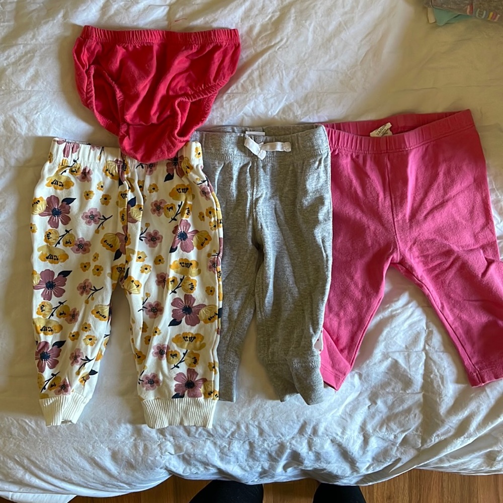 BABY GAP + CARTER’S baby girl leggings pack and diaper cover. Sizes 3-6M and 6M